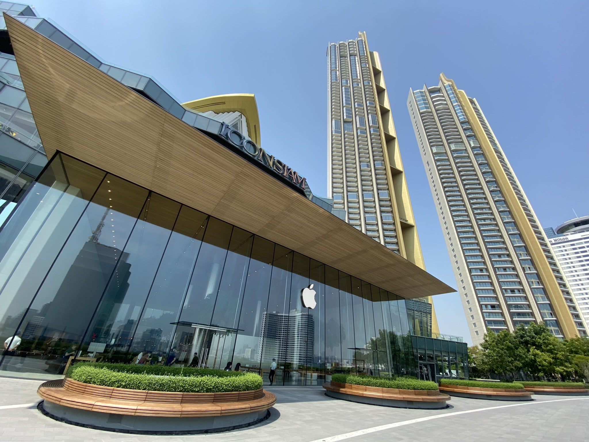 Apple Store at ICONSIAM, Bangkok, Thailand