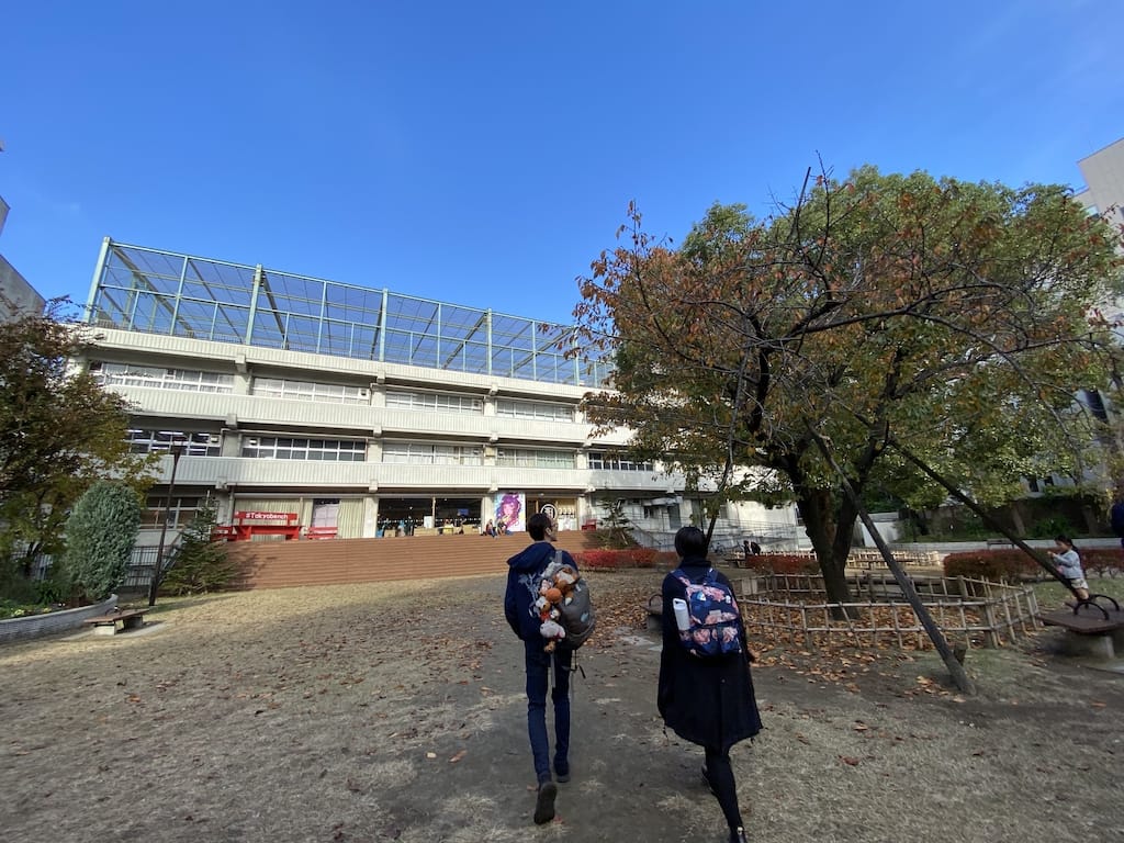 Flaki and Jennifer walking towards 3331 Arts Chiyoda, location of JSConf Japan